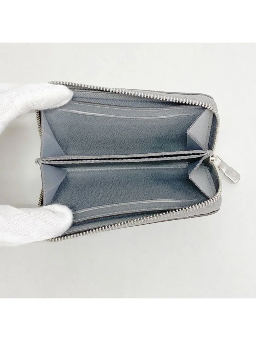 Louis Vuitton Coin Case Damier Zippy Purse Glacier